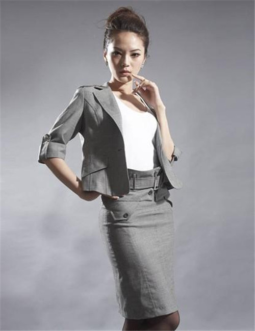 �̄հ��IŮ���b